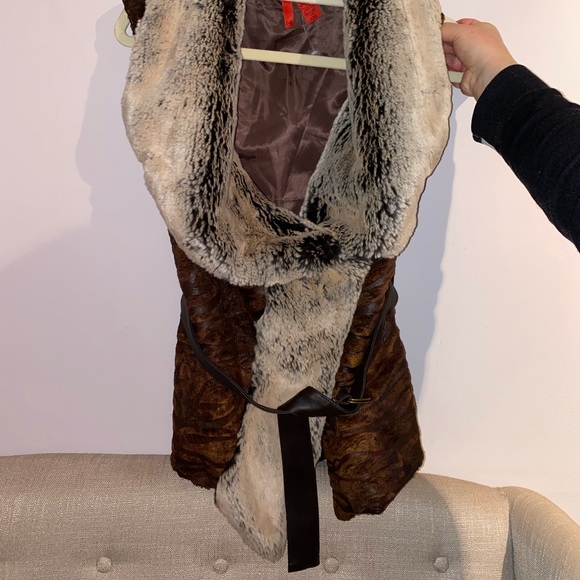 Faux Fur Vest - Picture 4 of 14
